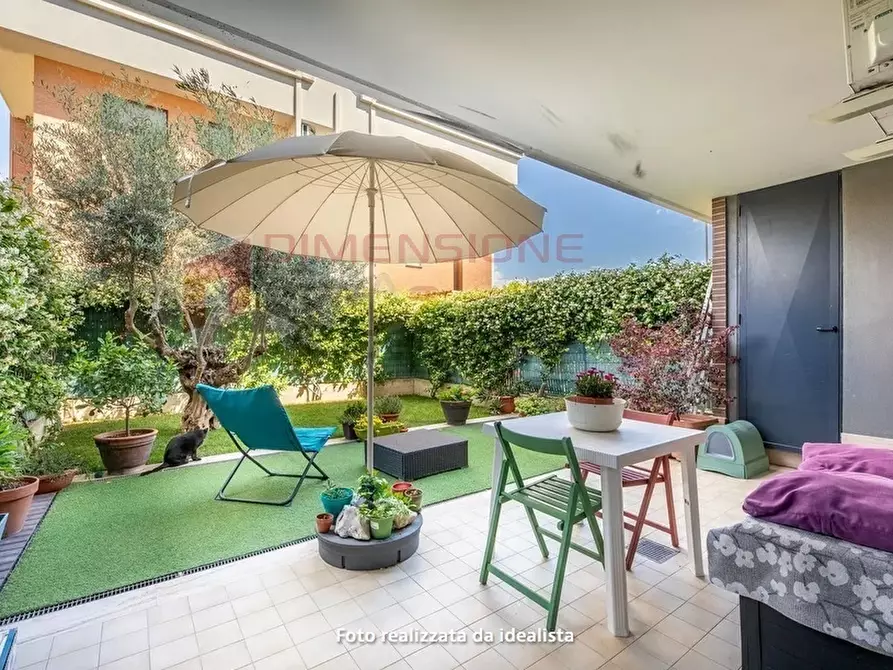 Immagine 17 di Bilocale in vendita  in Via del Fosso dell'Osa 399 a Roma