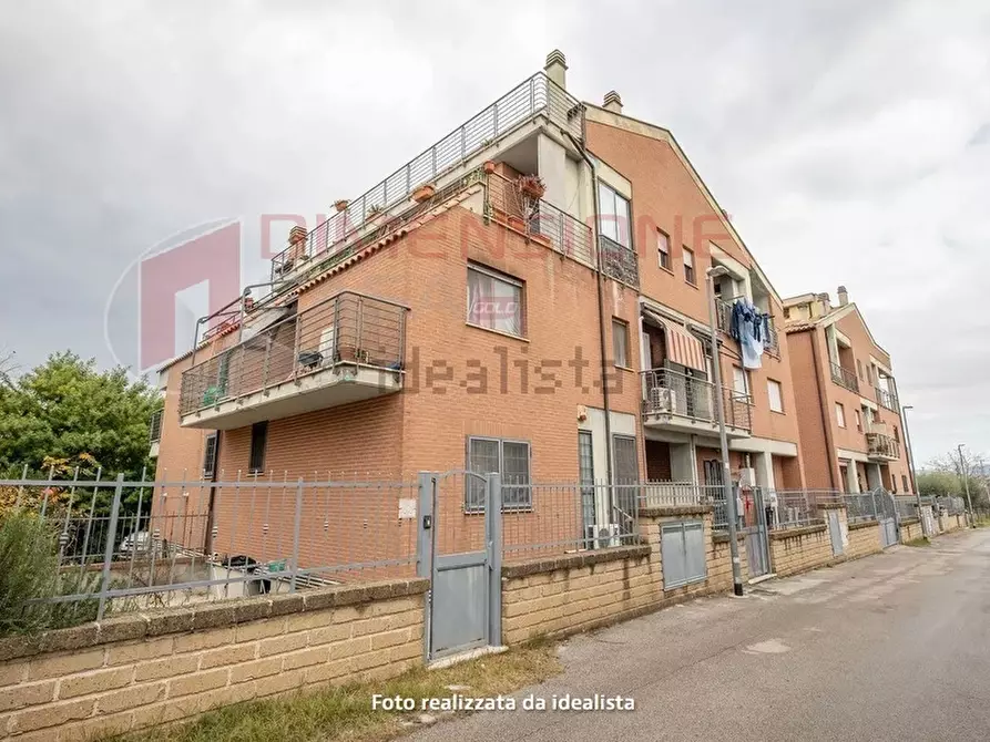 Immagine 1 di Bilocale in vendita  in Via del Fosso dell'Osa 399 a Roma