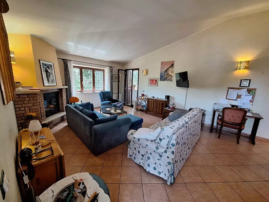 Immagine 2 di Trilocale in vendita  in Via Antonio Varisco 34 a Morlupo