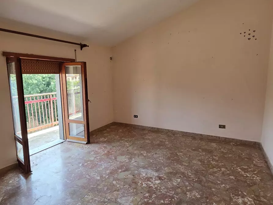 Immagine 51 di Palazzo in vendita  in Via Giovanni Pascoli 18 a Morlupo