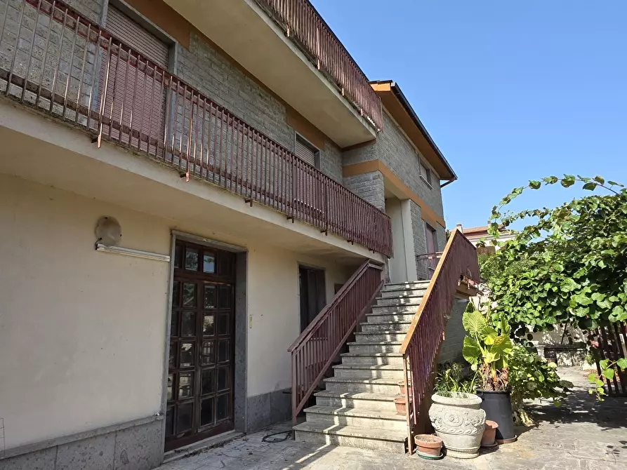 Immagine 61 di Palazzo in vendita  in Via Giovanni Pascoli 18 a Morlupo