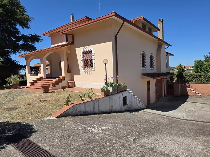 Immagine 65 di Villa in vendita  in Via Aldo Moro 11 a Castelnuovo Di Porto