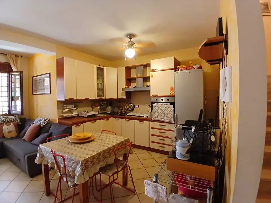 Immagine 31 di Casa trifamiliare in vendita  in Via Tonica Facchinaccia 4 a Rignano Flaminio