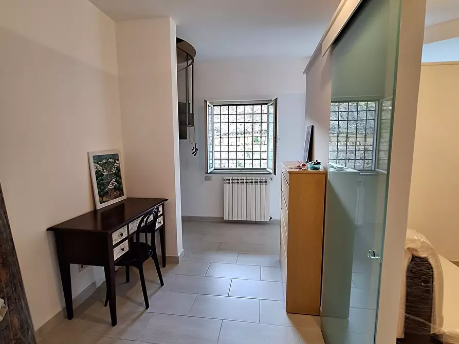 Immagine 46 di Quadrilocale in vendita  in Via Flaminia 104 a Castelnuovo Di Porto