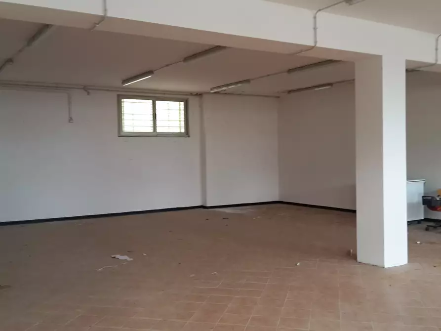 Immagine 1 di Attività artigianale in vendita  in Località Pastinalupo 13 a Morlupo