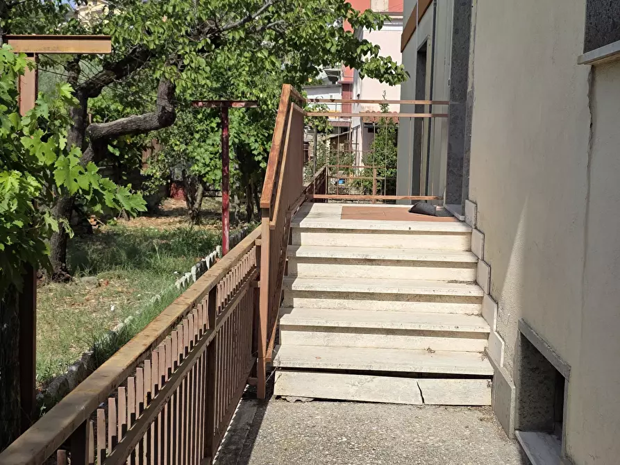 Immagine 55 di Palazzo in vendita  in Via Giovanni Pascoli 18 a Morlupo