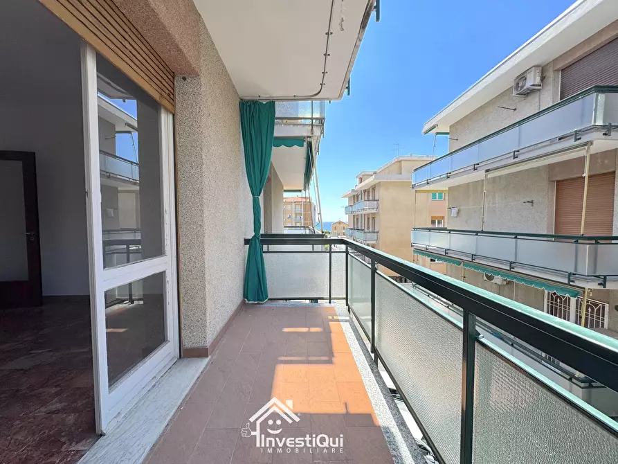 Immagine 19 di Bilocale in vendita  in Viale Riviera 40 a Pietra Ligure