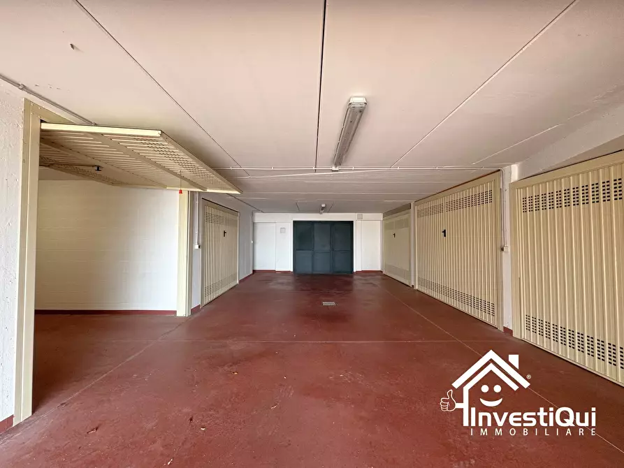 Immagine 40 di Bilocale in vendita  in Via Brunenghi 11 a Magliolo