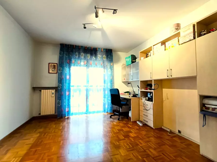 Immagine 17 di Pentalocale in vendita  in Via Villarbasse 32 a Torino