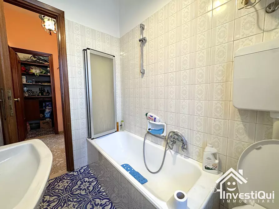 Immagine 34 di Trilocale in vendita  in Via Michelangelo 18 a Borghetto Santo Spirito