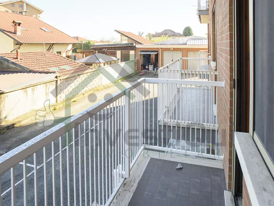 Immagine 31 di Quadrilocale in vendita  in Via Battitore 67 a Ciriè