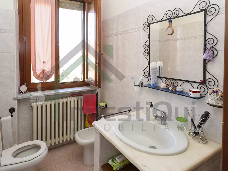 Immagine 21 di Trilocale in vendita  a Ciriè