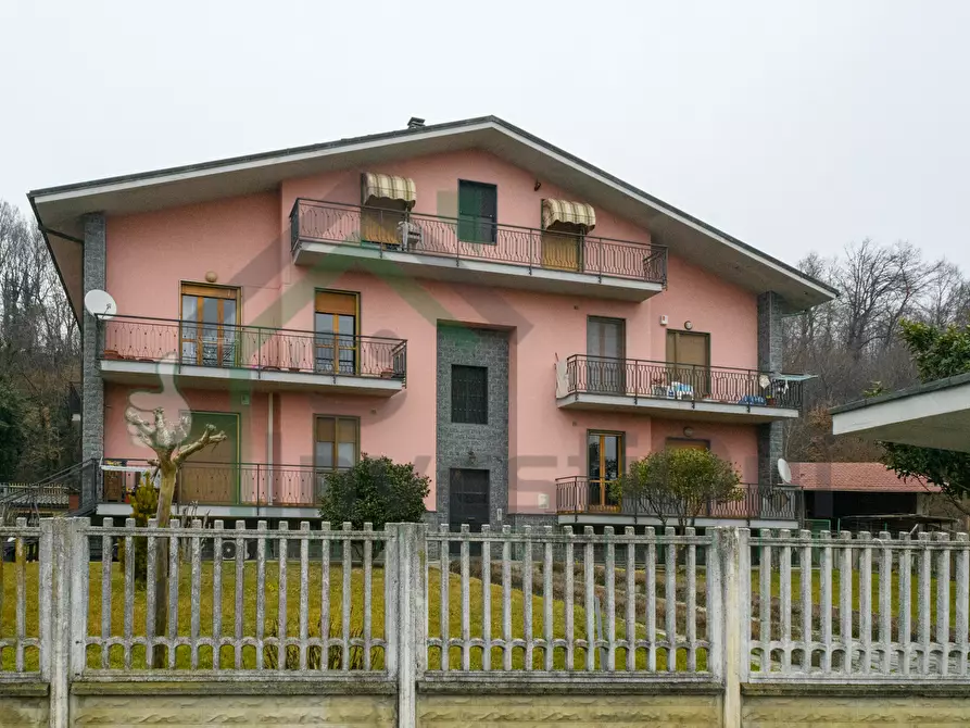 Immagine 28 di Quadrilocale in vendita  a Nole