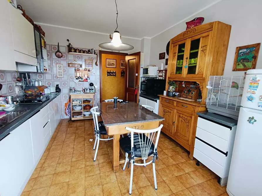 Immagine 10 di Trilocale in vendita  in Via Rossetti Dott.Luigi 7 a Ciriè