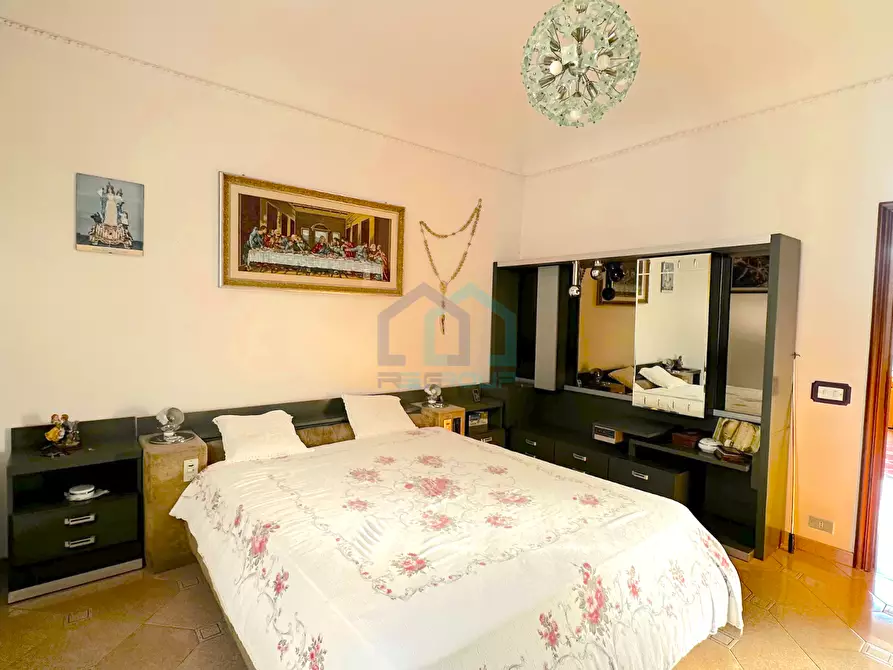 Immagine 8 di Pentalocale in vendita  in Via Piave 25 a Savona