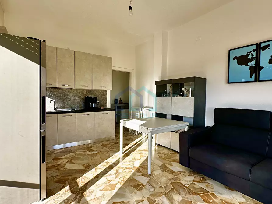 Immagine 5 di Bilocale in affitto  in Via alla Torre 36 a Spotorno