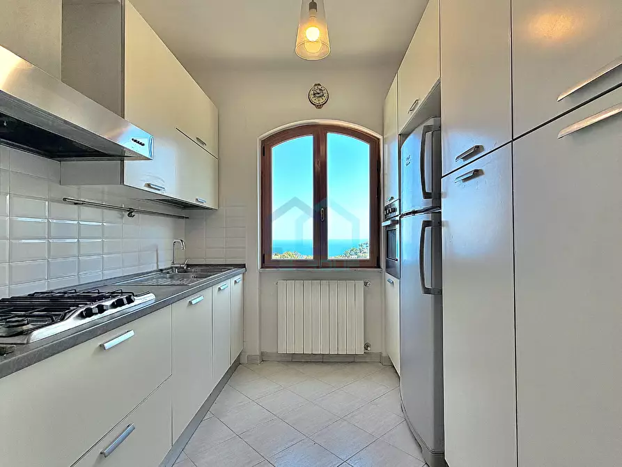 Immagine 7 di Villa in vendita  in Via Millelire 14 a Bergeggi