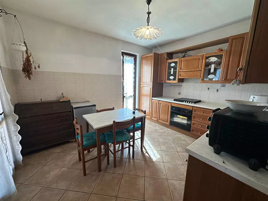 Immagine 19 di Villa in vendita  in Via GuidoReni a Guidonia Montecelio