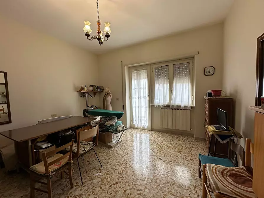 Immagine 12 di Pentalocale in vendita  in Via Marche 83 a Fonte Nuova