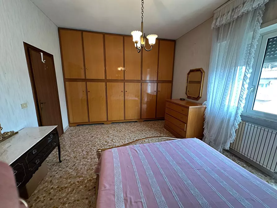 Immagine 13 di Pentalocale in vendita  in Via Marche 83 a Fonte Nuova