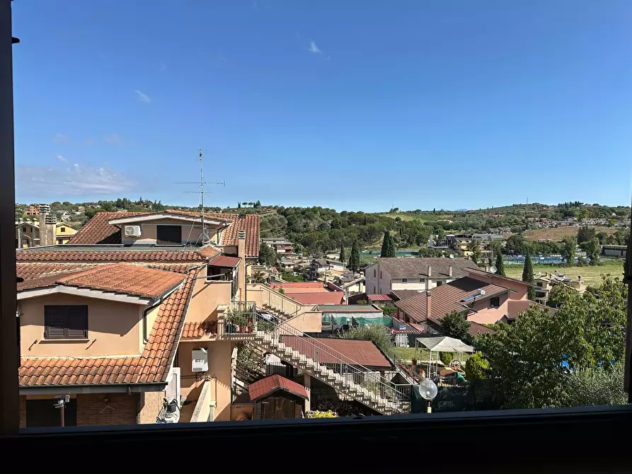 Immagine 11 di Villa in vendita  in Via GuidoReni a Guidonia Montecelio