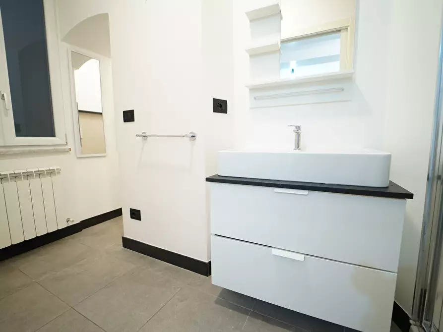 Immagine 13 di Quadrilocale in affitto  a Chiavari