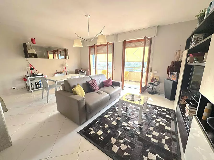 Immagine 1 di Bilocale in affitto  in Piazza la Scafa a Lavagna