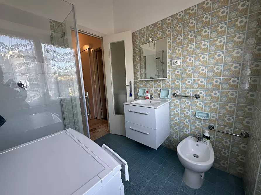 Immagine 12 di Bilocale in affitto  in Viale Tito Groppo 1 a Chiavari