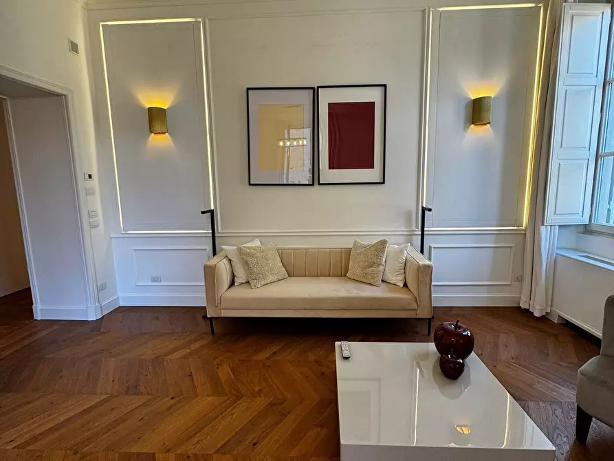 Immagine 15 di Appartamento in affitto  in Via dei Calzaiuoli a Firenze