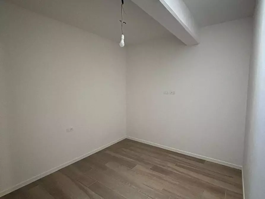 Immagine 9 di Trilocale in vendita  in Via Maiano a Campi Bisenzio