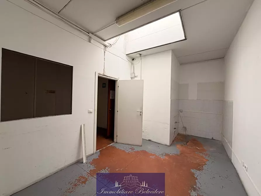 Immagine 19 di Capannone industriale in affitto  in Via Codignola a Scandicci