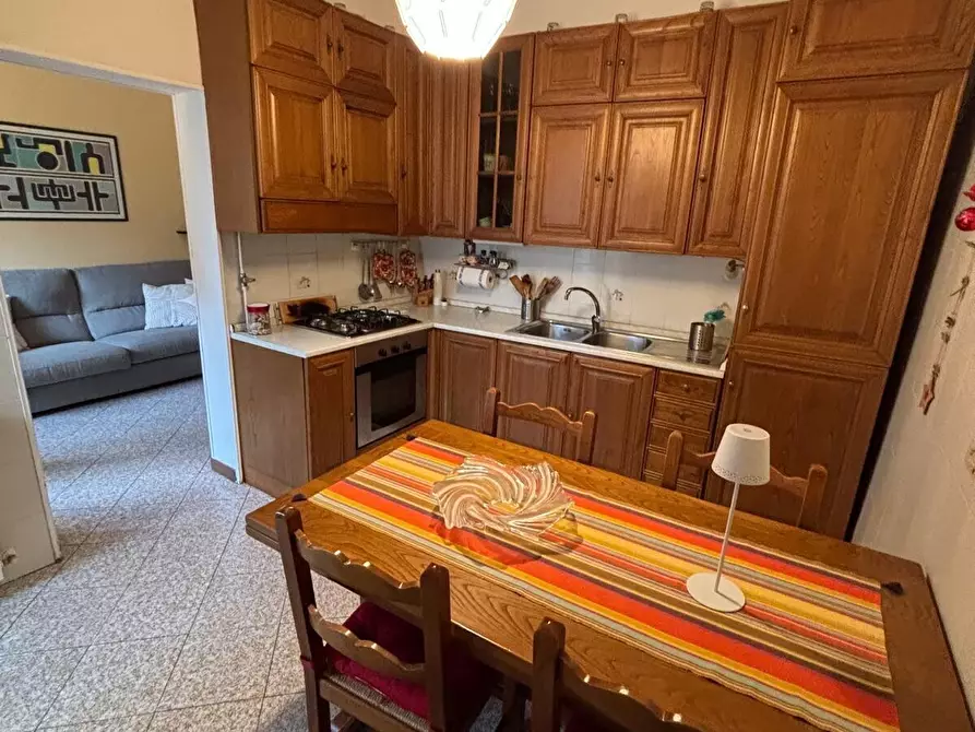 Immagine 5 di Quadrilocale in vendita  in Via San Vincenzo a Prato