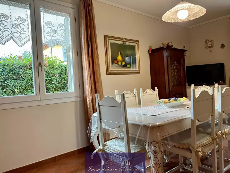 Immagine 49 di Villa in vendita  in Via Eugenio Montale a Montale