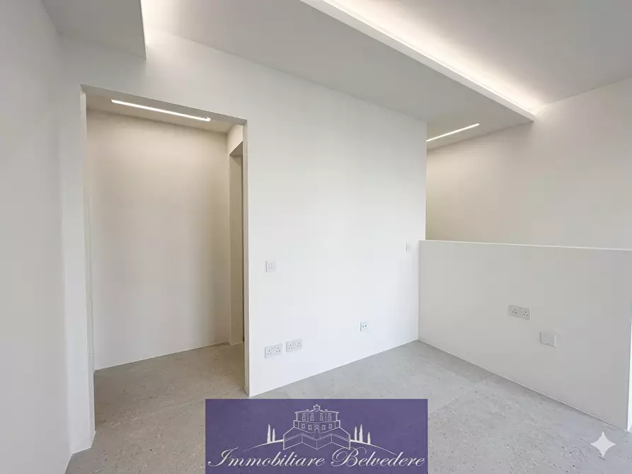 Immagine 6 di Trilocale in vendita  in Via di Novoli a Firenze