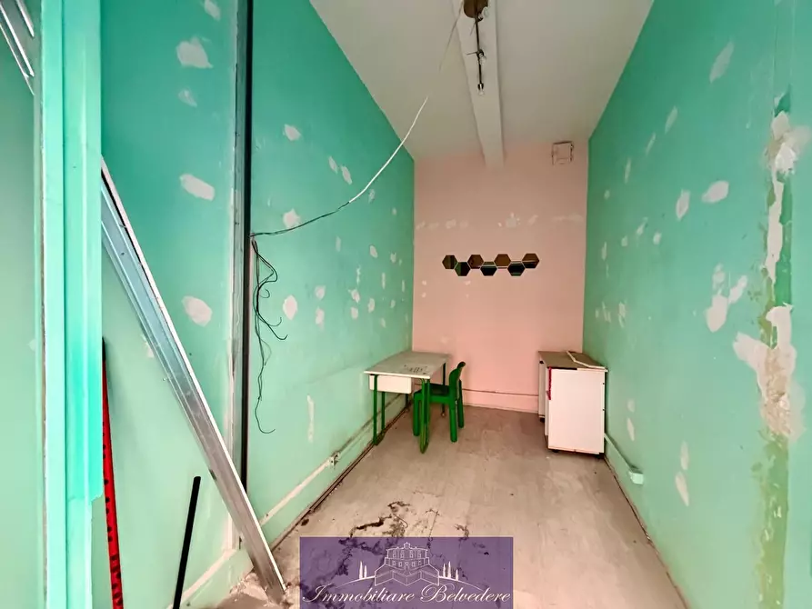 Immagine 4 di Locale commerciale in vendita  in Via Mino a Firenze