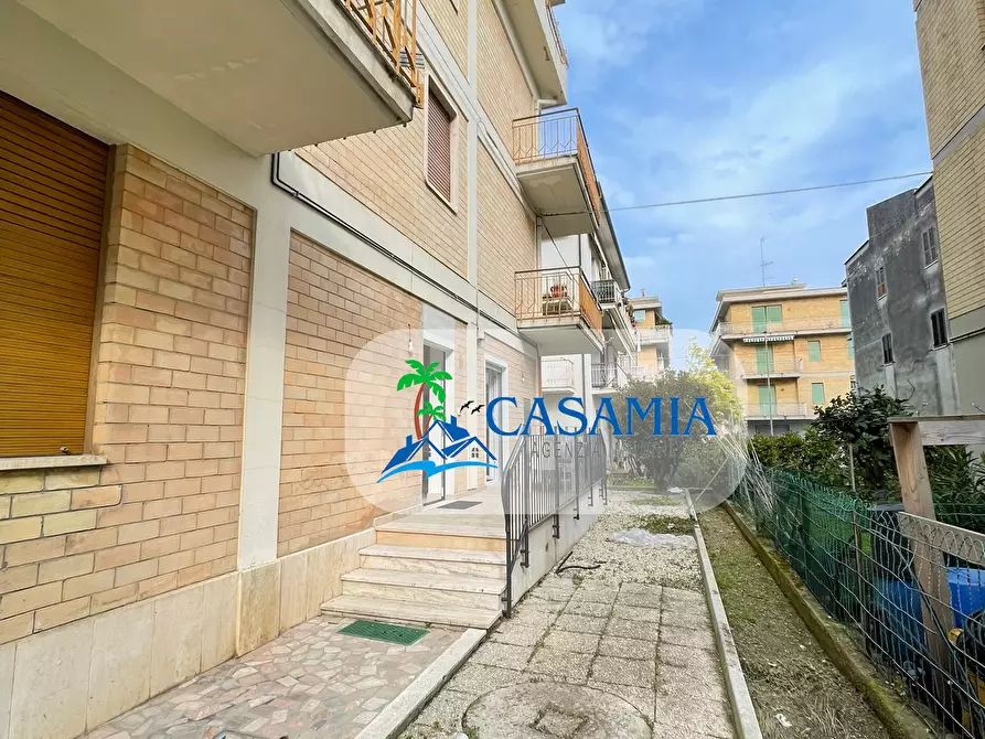 Immagine 5 di Appartamento in vendita  in Via Donato Bramante a Cupra Marittima