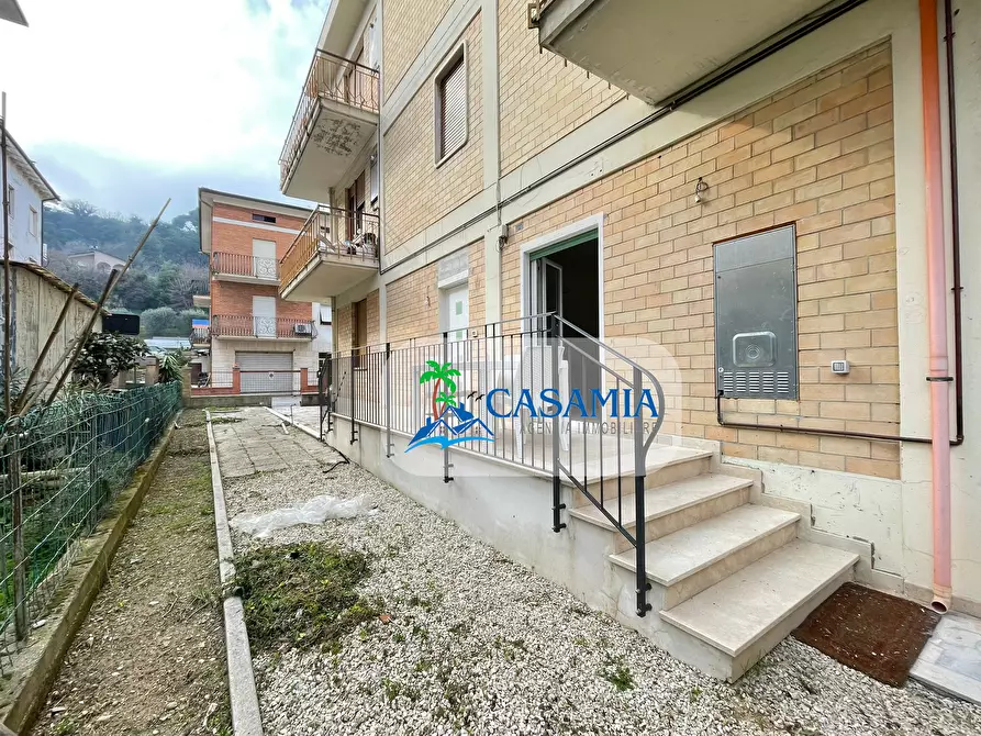 Immagine 6 di Appartamento in vendita  in Via Donato Bramante a Cupra Marittima