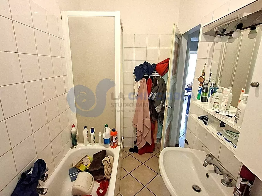 Immagine 27 di Quadrilocale in affitto  in Via Foscolo a Bologna