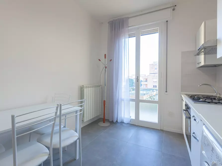 Immagine 6 di Bilocale in affitto  a Bologna