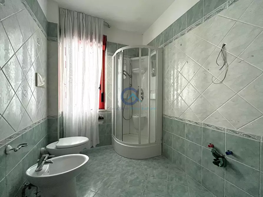 Immagine 19 di Quadrilocale in vendita  in Via Brigata Catanzaro 12 a Catanzaro