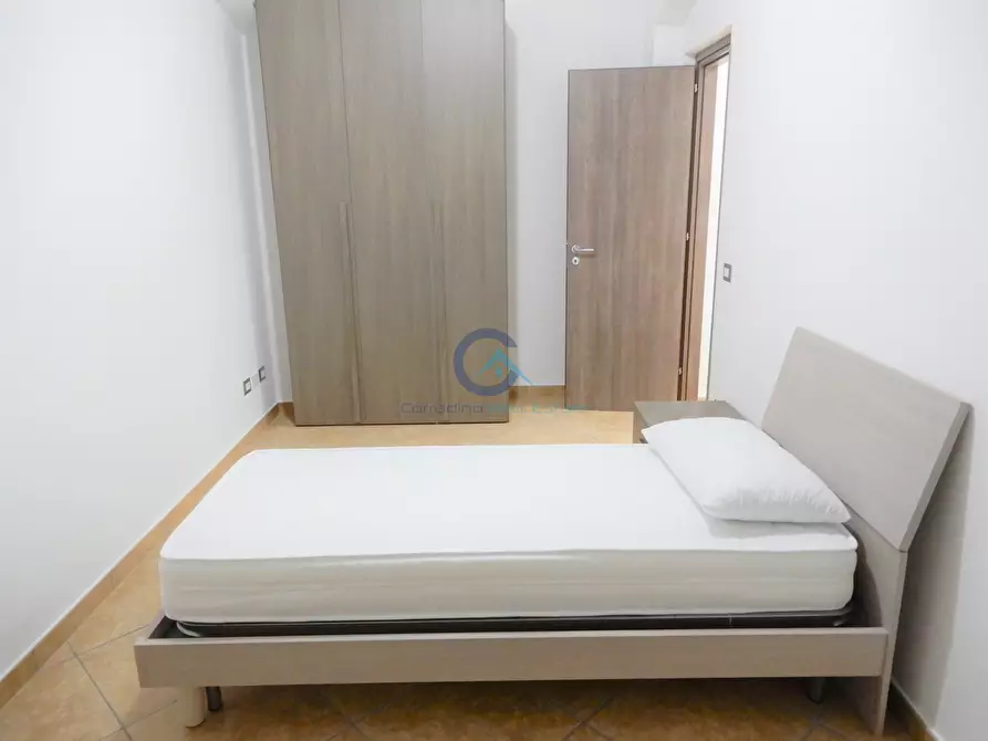 Immagine 12 di Stanza singola in affitto  a Catanzaro