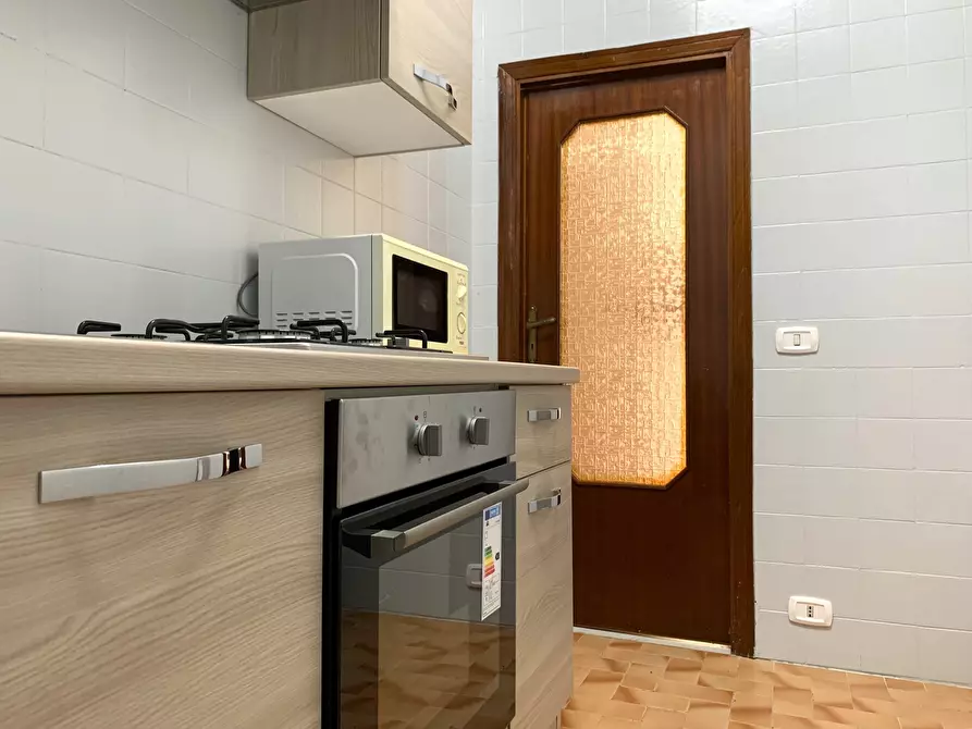 Immagine 4 di Trilocale in affitto  a Catanzaro