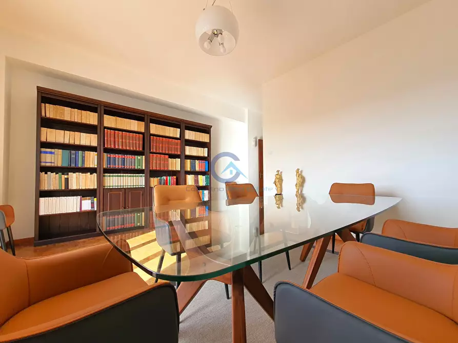 Immagine 5 di Ufficio in affitto  in Via Eugenio de Riso 65 a Catanzaro