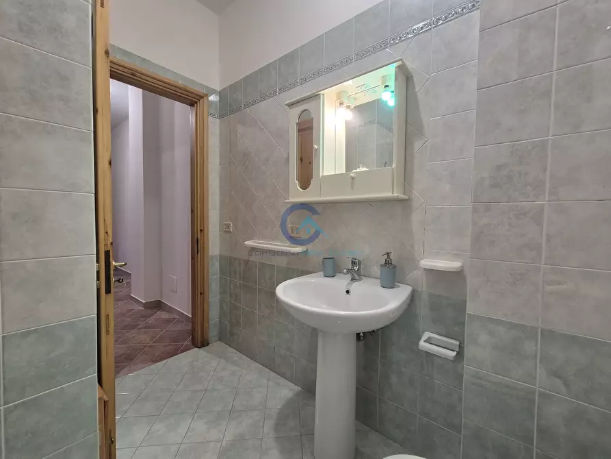 Immagine 11 di Casa bifamiliare in affitto  a Catanzaro