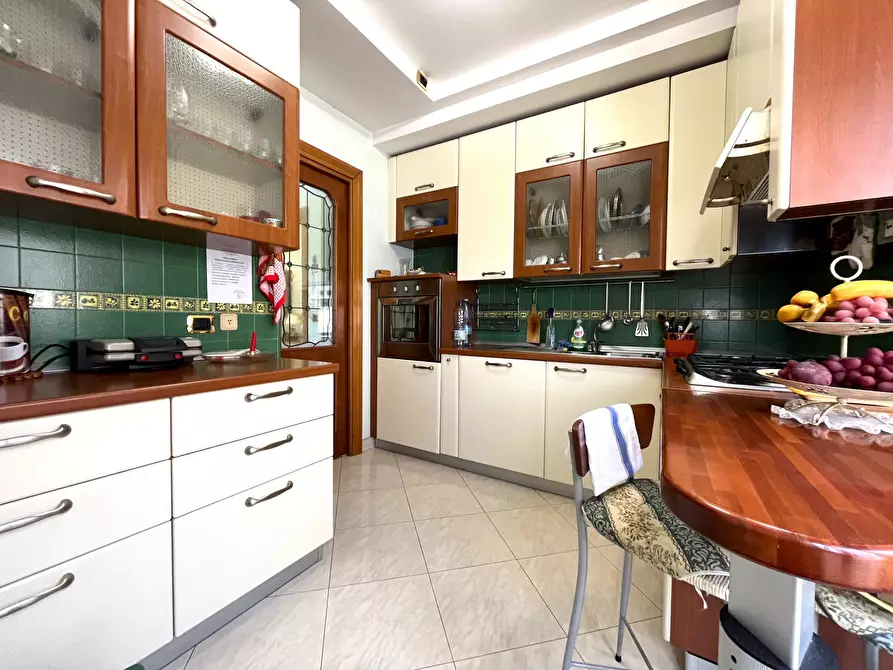 Immagine 1 di Quadrilocale in affitto  a Catanzaro