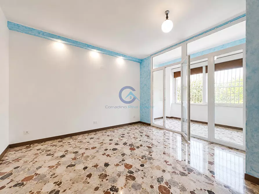 Immagine 6 di Casa indipendente in vendita  a Catanzaro