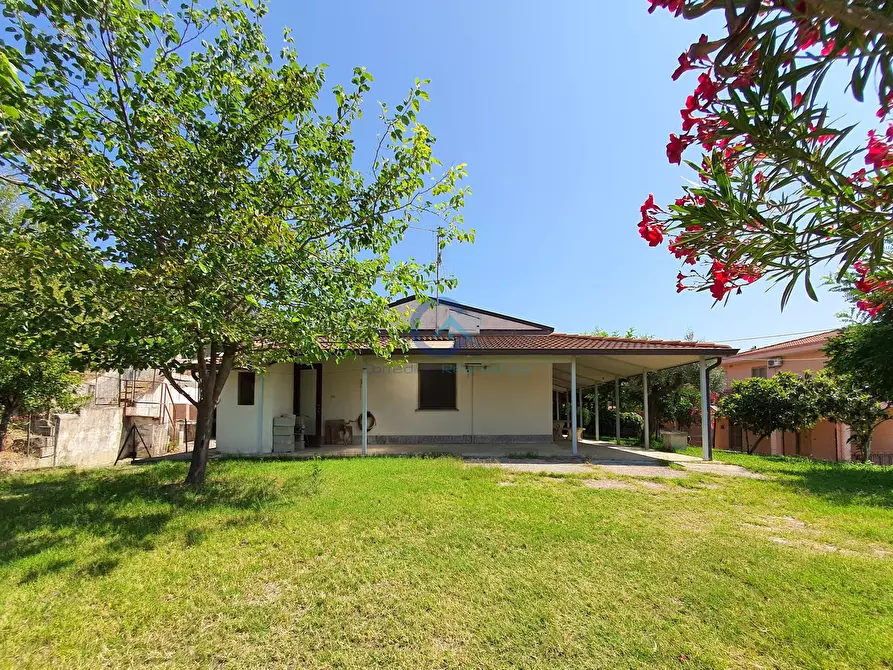 Immagine 18 di Casa indipendente in vendita  in Traversa Prima Via Apostolello 9 a Simeri Crichi