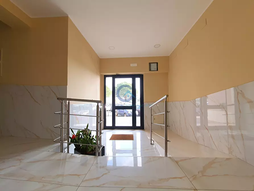 Immagine 26 di Pentalocale in vendita  in Viale Vincenzo de Filippis 298 a Catanzaro