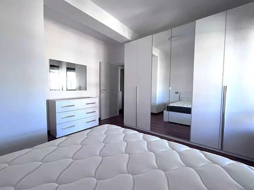 Immagine 10 di Attico in affitto  a Catanzaro