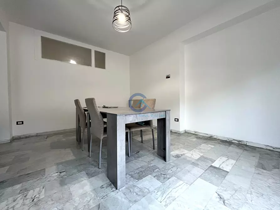 Immagine 9 di Trilocale in affitto  a Catanzaro